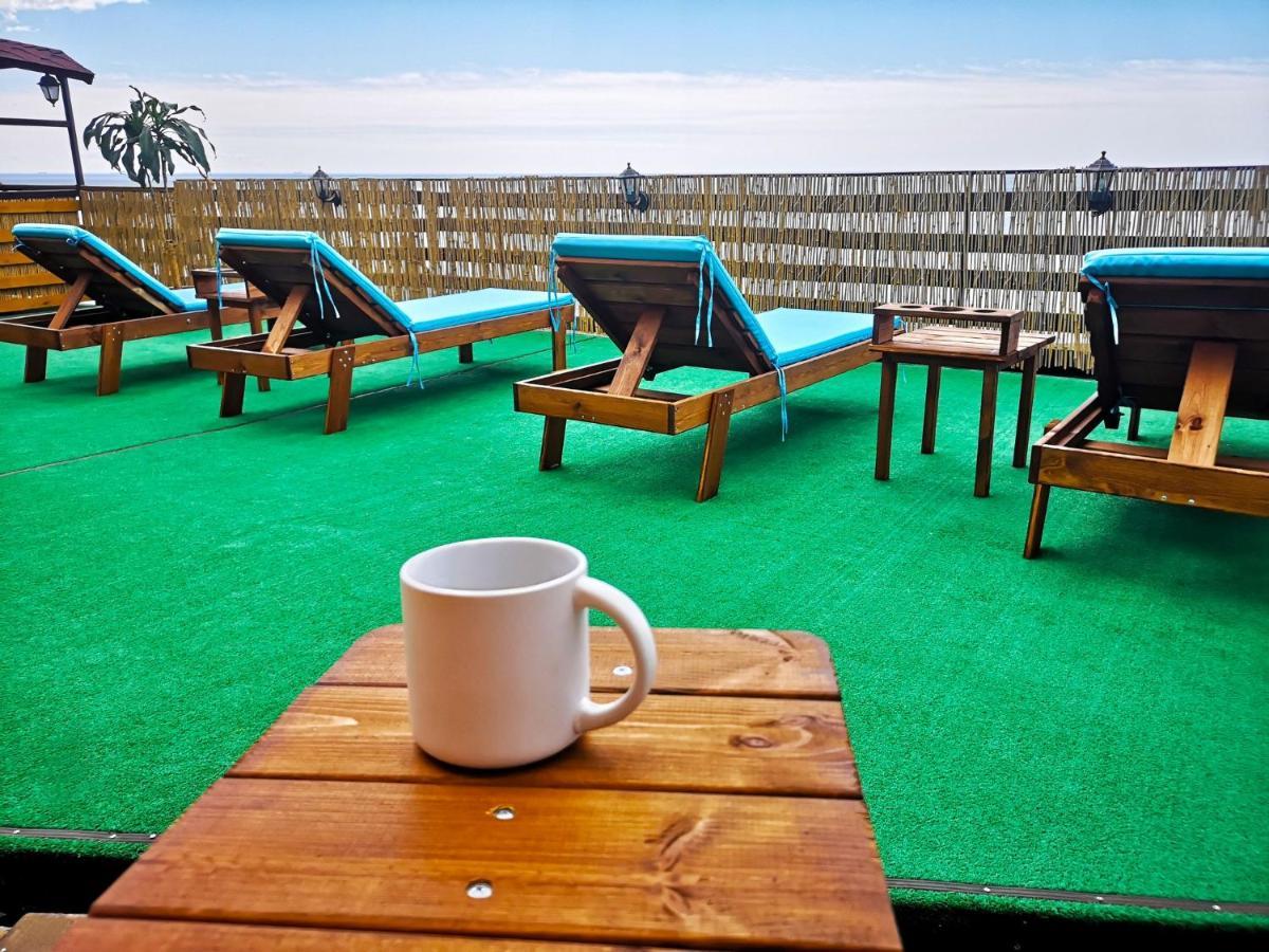 Sea View Apartments Odessa Buitenkant foto
